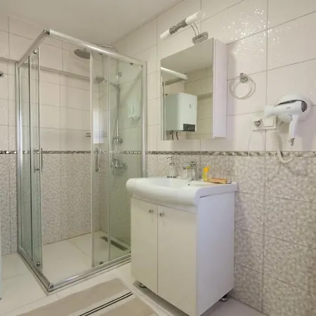 Chic Flat Near Hadrian's Gate * アンタルヤ