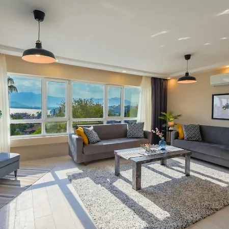 Chic Flat Near Hadrian's Gate Apartament Antalya