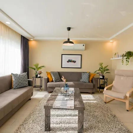 Apartament Chic Flat Near Hadrian's Gate *