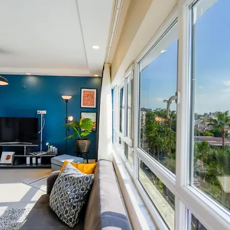 Chic Flat Near Hadrian's Gate Apartament Antalya